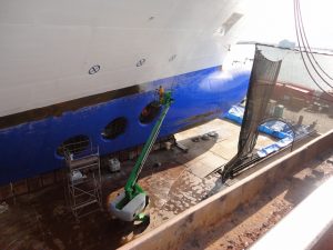 Carnival Spirit bow thrusters